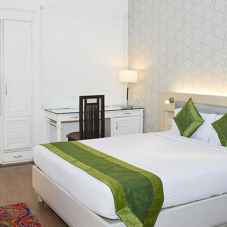 Treebo Check In By Oran Hotel นิวเดลี ภายนอก รูปภาพ