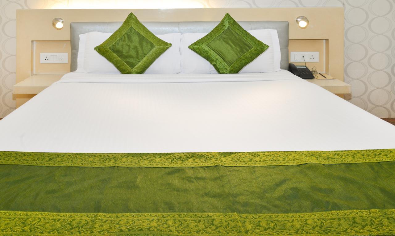 Treebo Check In By Oran Hotel นิวเดลี ภายนอก รูปภาพ