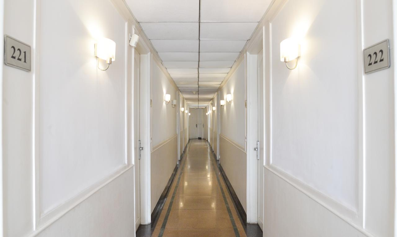 Treebo Check In By Oran Hotel นิวเดลี ภายนอก รูปภาพ